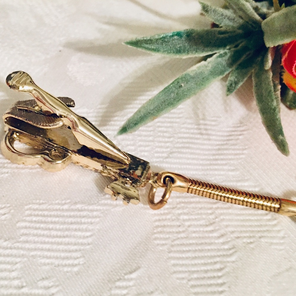 🎸Vintage Blue Rhinestone Guitar Key Chain🎸 - Picture 6 of 6
